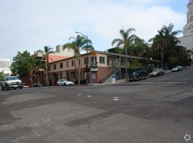 Building Photo - Las Lomitas Apartments