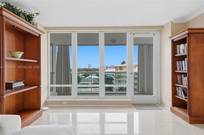 Building Photo - 2100 S Ocean Ln