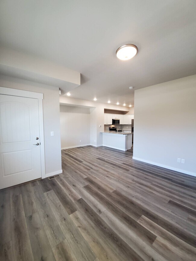 Building Photo - 1721 Westward Cir