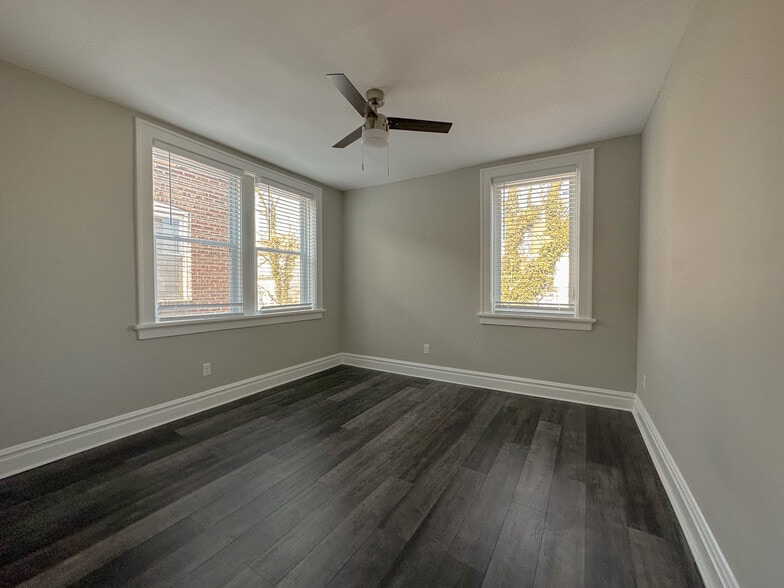 Bedroom - 7505 Pershing Ave