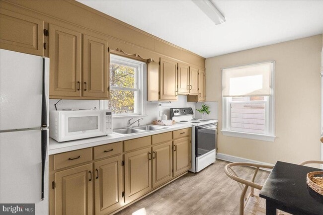 Building Photo - 312 Shawnee Ave