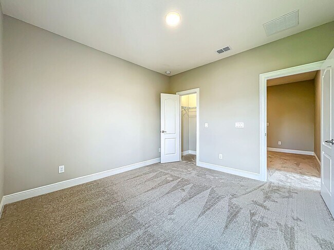Building Photo - 9421 Dugard Ct
