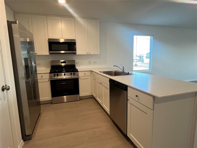 Building Photo - 400 Park Ave