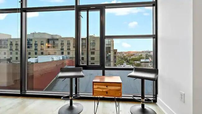 Building Photo - 1815 6th St NW