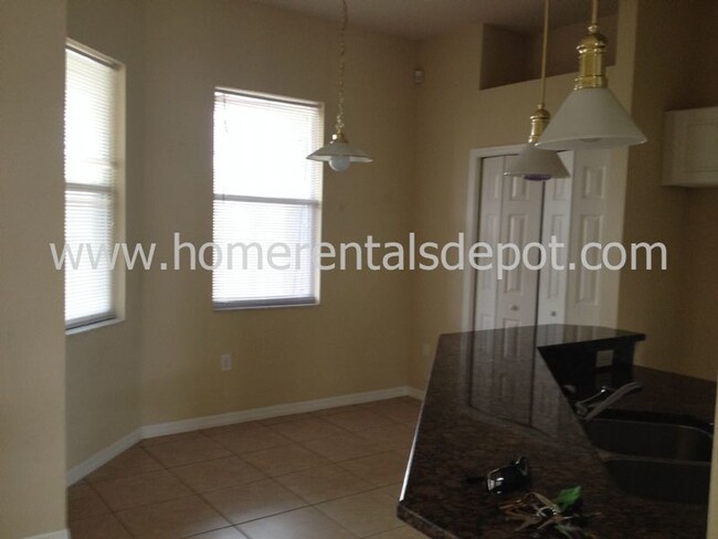 Building Photo - Gorgeous 4/3 pool home in the sought-after...