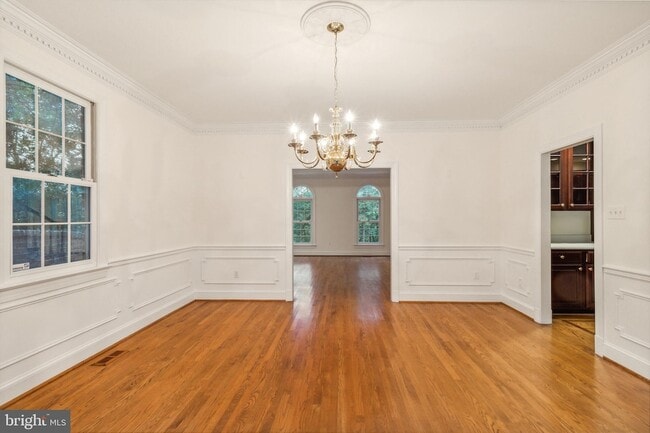 Building Photo - 2527 Hunter Mill Rd