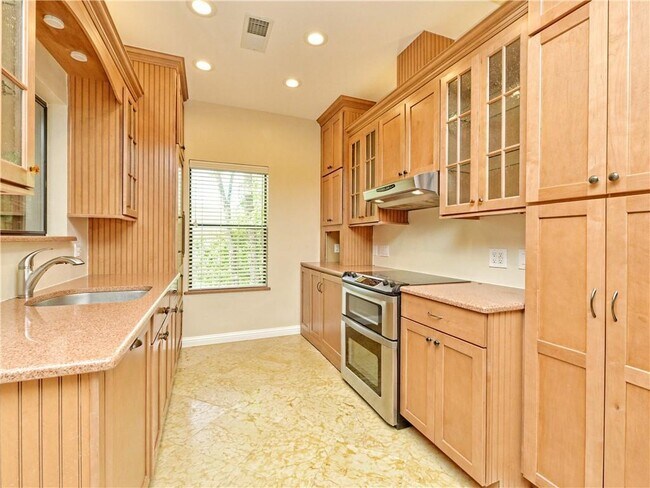Building Photo - 8200 Neely Dr