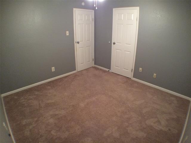 Building Photo - 3918 White Oak Ct