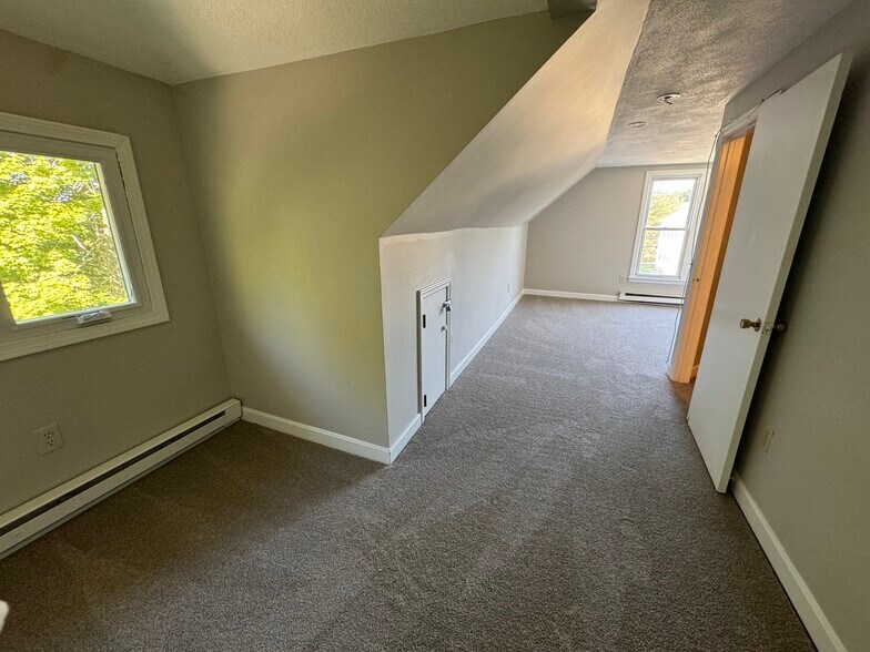 Building Photo - 59 Waverley Rd