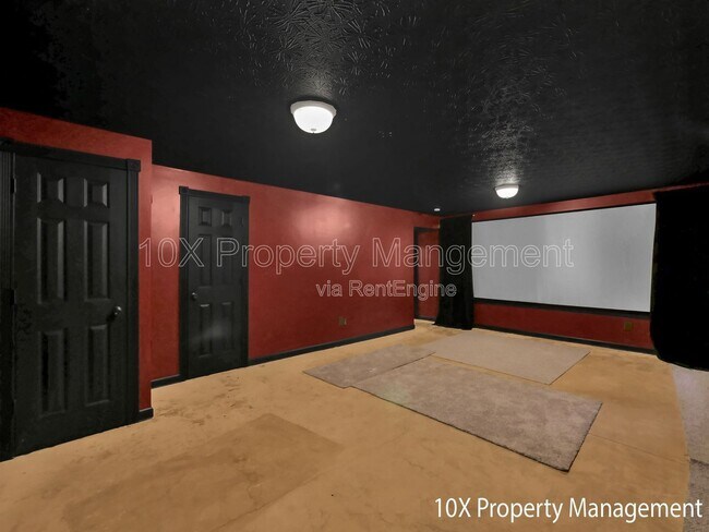 Building Photo - 49 Knights Bridge Dr W