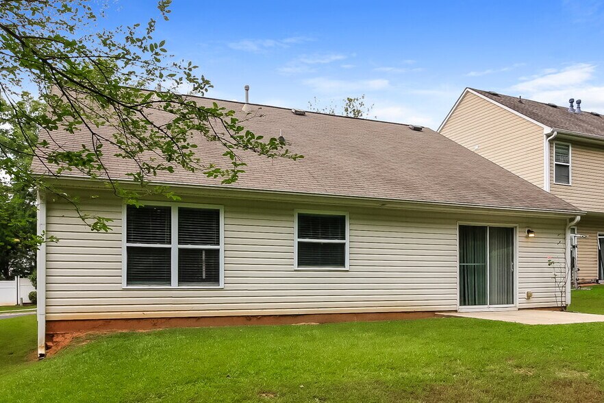 Building Photo - 1582 Thornwick Trace