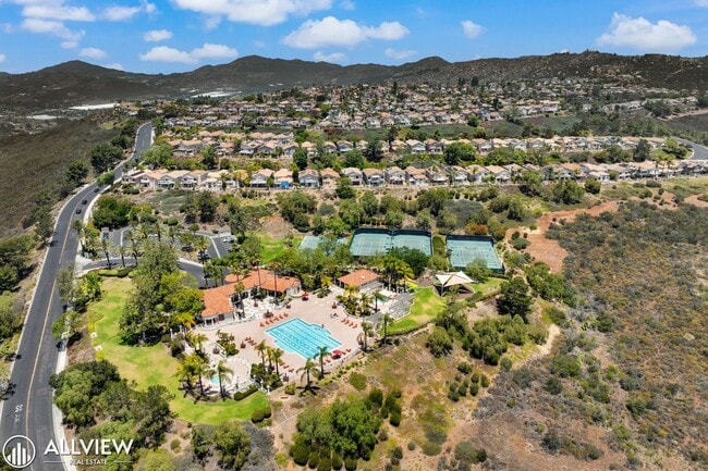 Building Photo - 2385 Country View Glen