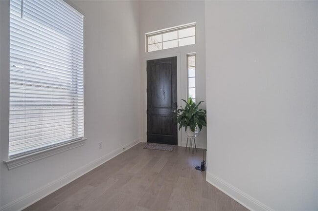 Building Photo - 3049 Sage Ranch Dr