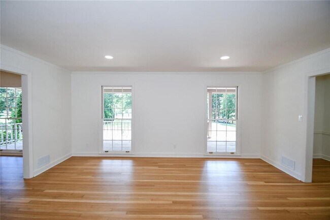 Building Photo - 17040 Birmingham Rd