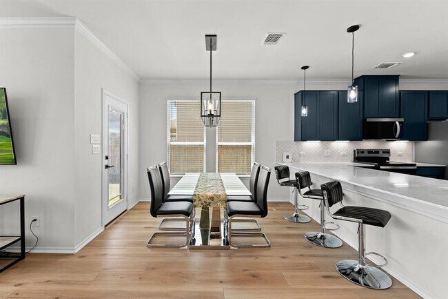 Building Photo - 1705 Tin Can Trl