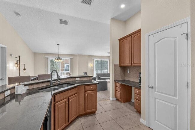 Building Photo - 7001 Interbay Blvd