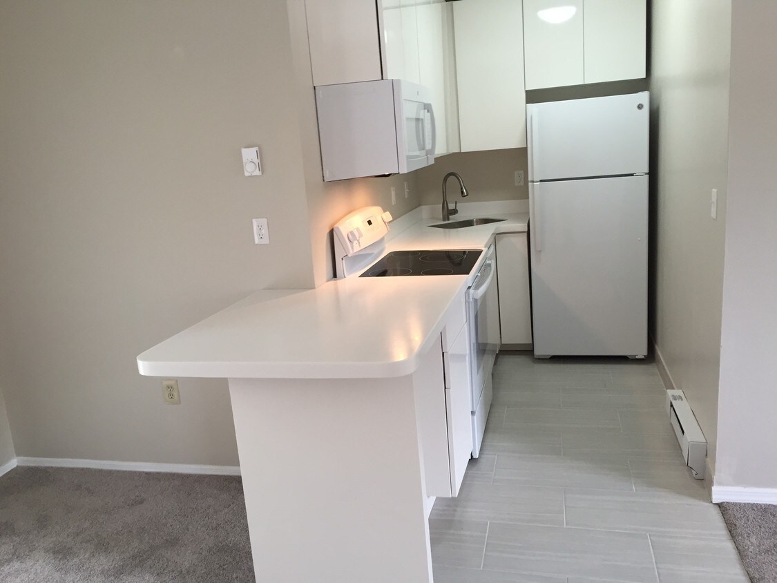 Avon Colonial Manor Avon Ct Apartment Finder