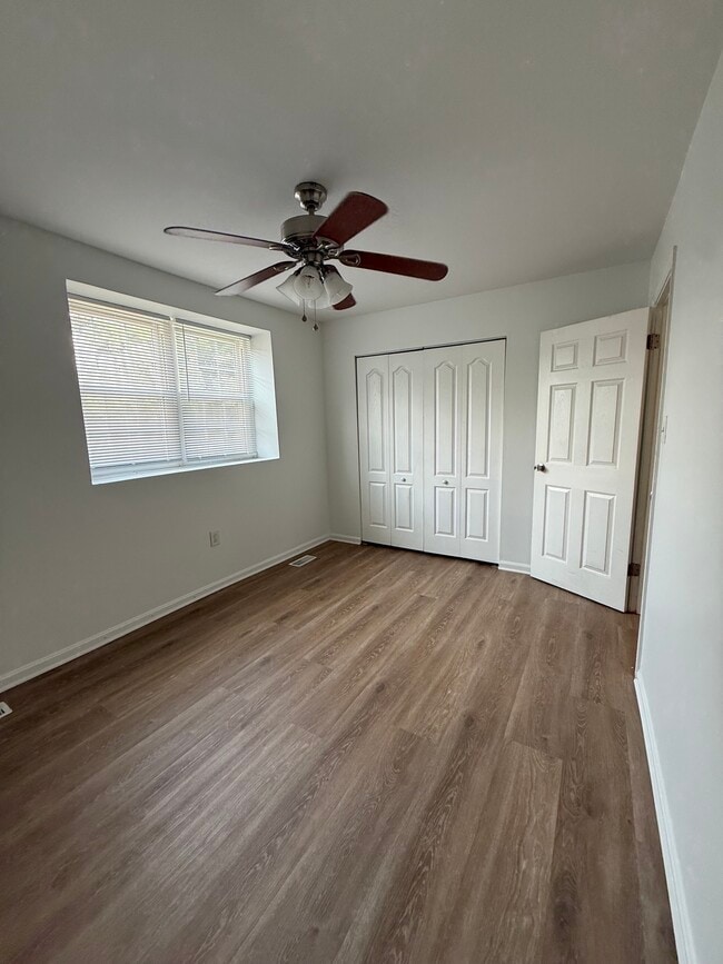 Building Photo - 6407 Continental Dr