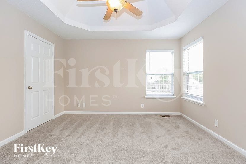 Building Photo - 3831 Man O War Blvd