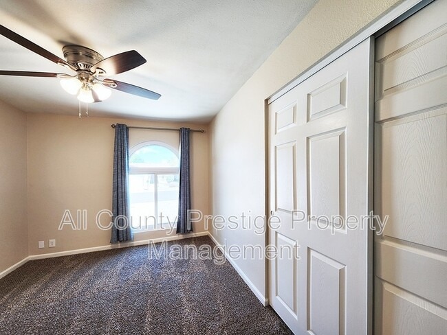 Building Photo - 4701 W Charleston Ave