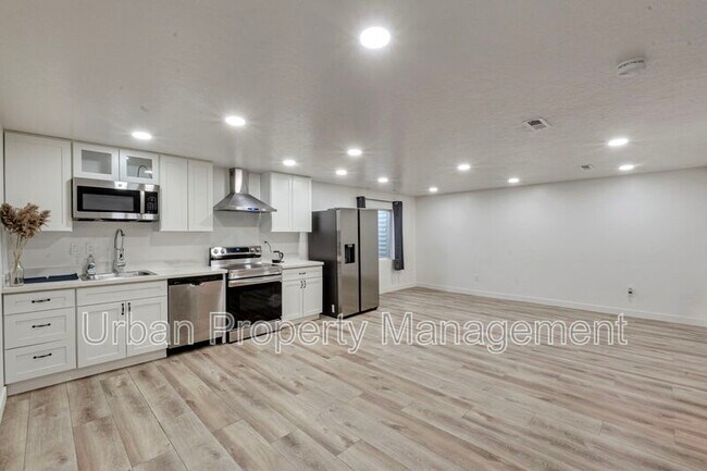 Building Photo - 3761 W 620 N