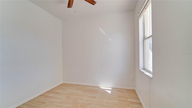 Building Photo - 1007 Royal St George Dr