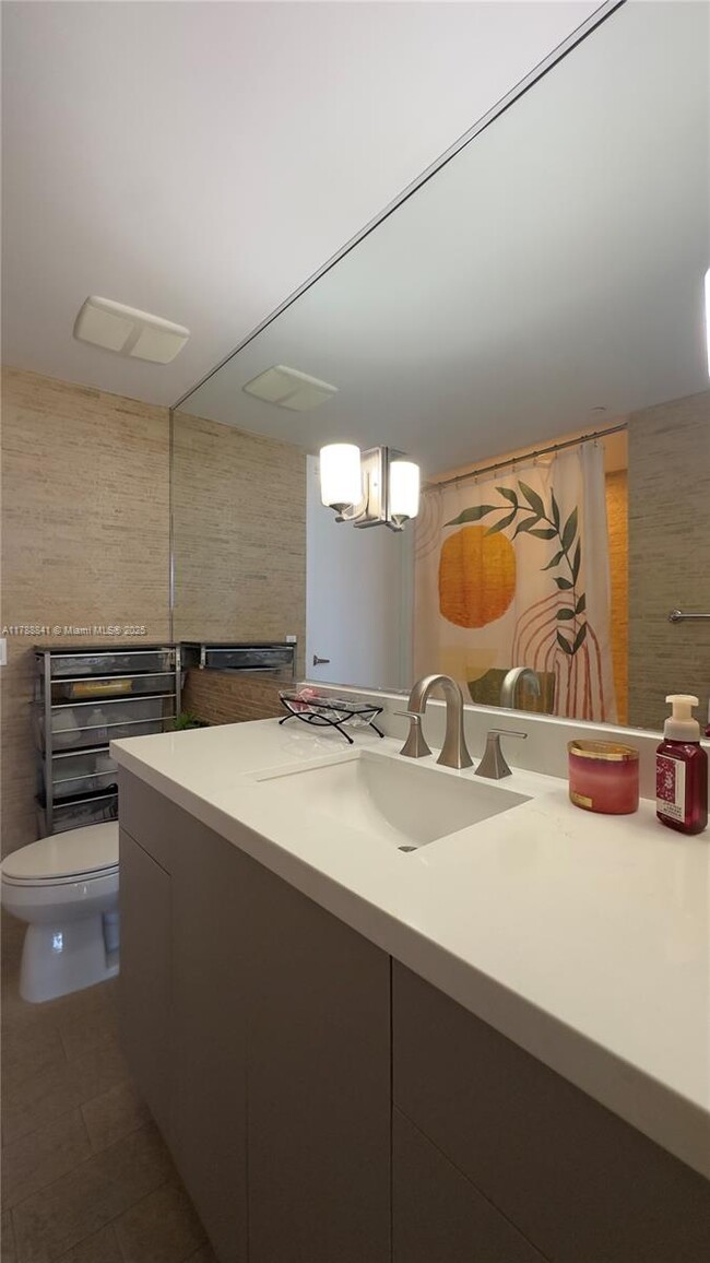 Building Photo - 50 Biscayne Blvd