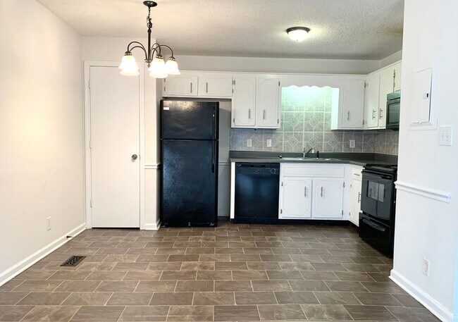 Building Photo - 402 Jack Miller Blvd