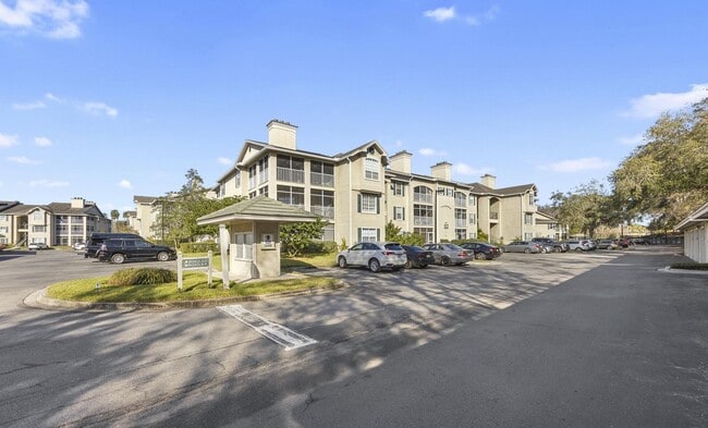 Building Photo - Location, Lifestyle, and Luxury