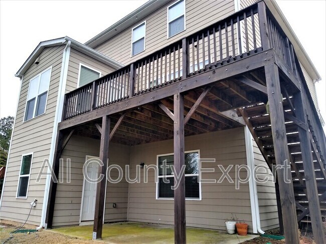 Building Photo - 635 Glenish CT