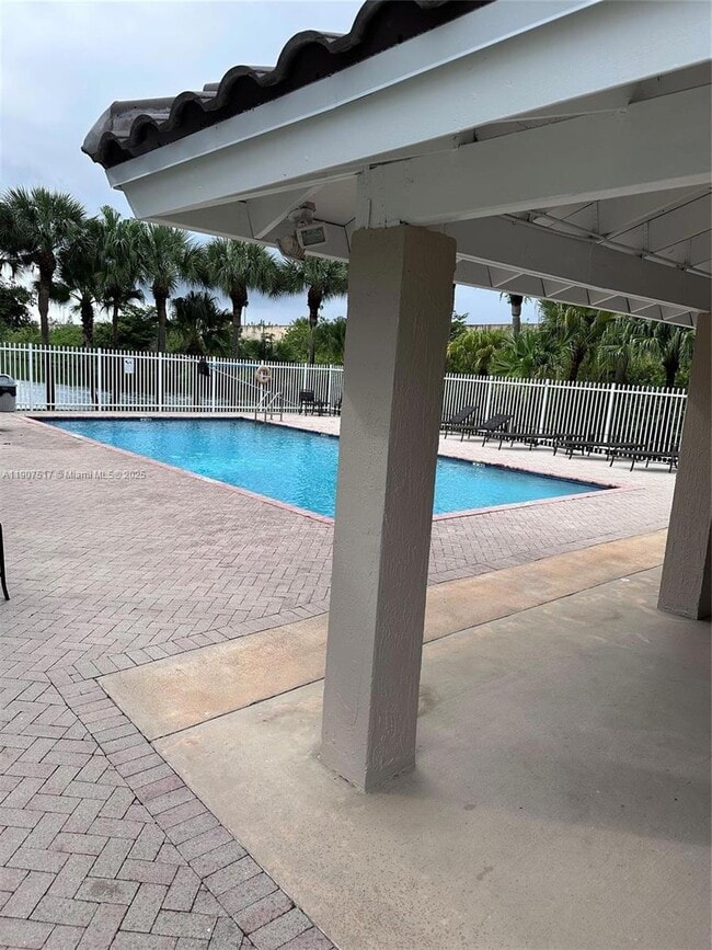 Building Photo - 10577 NW 56th Pl