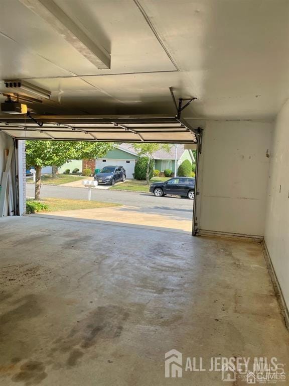 Building Photo - 402 Metuchen Dr