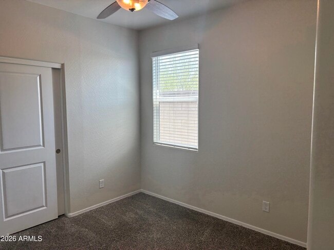 Building Photo - 35 N 187th Dr