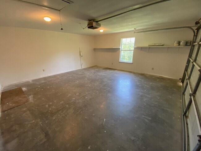 Building Photo - 22885 Angelwood Dr