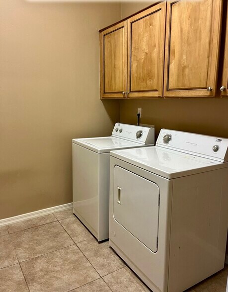 Building Photo - 6202 E McKellips Rd