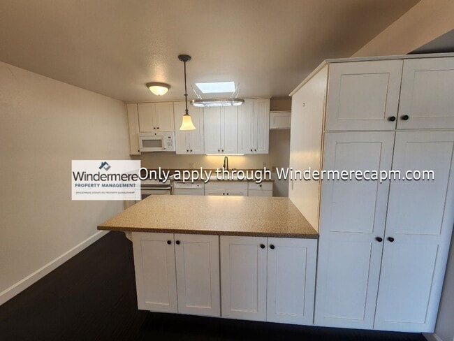 Building Photo - Halfplex Gem at River College Square- Available Now!