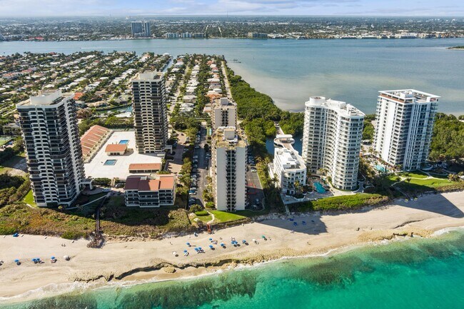 Building Photo - 4200 N Ocean Dr