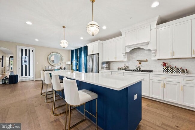 Building Photo - 607 Somerstown St