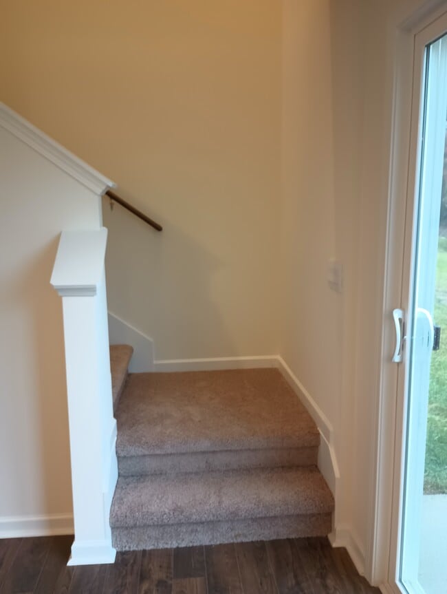 Building Photo - 1144 Aspen Ter