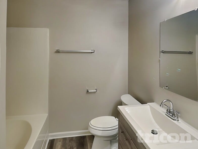 Building Photo - 4438 Fawnbrook Ave SW