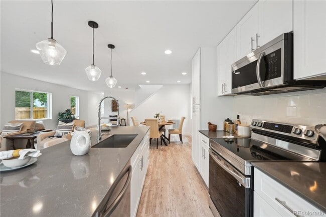 Building Photo - Like New Berkeley Home Available | Blocks from Regis University | TWO WEEKS FREE & $1000 Deposit ...