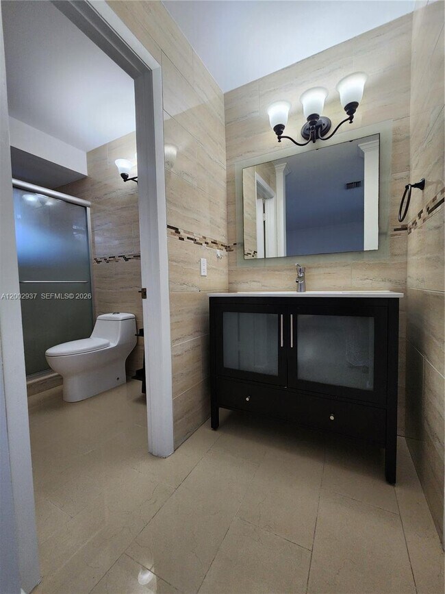 Building Photo - 6485 SW 129th Ave