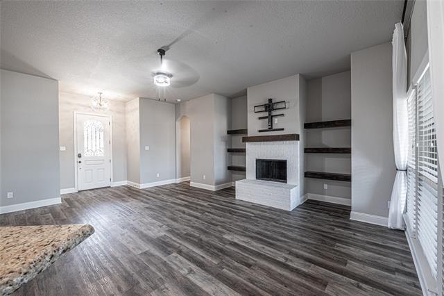 Building Photo - 325 Paloma St