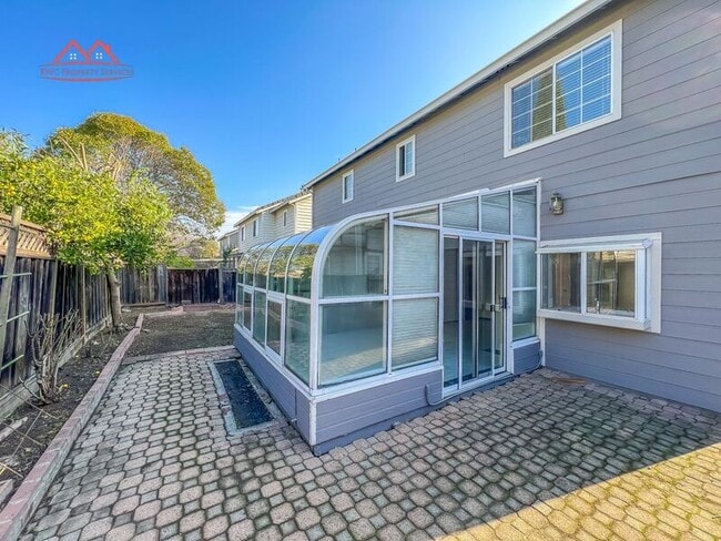 Building Photo - 931 Coventry Cir