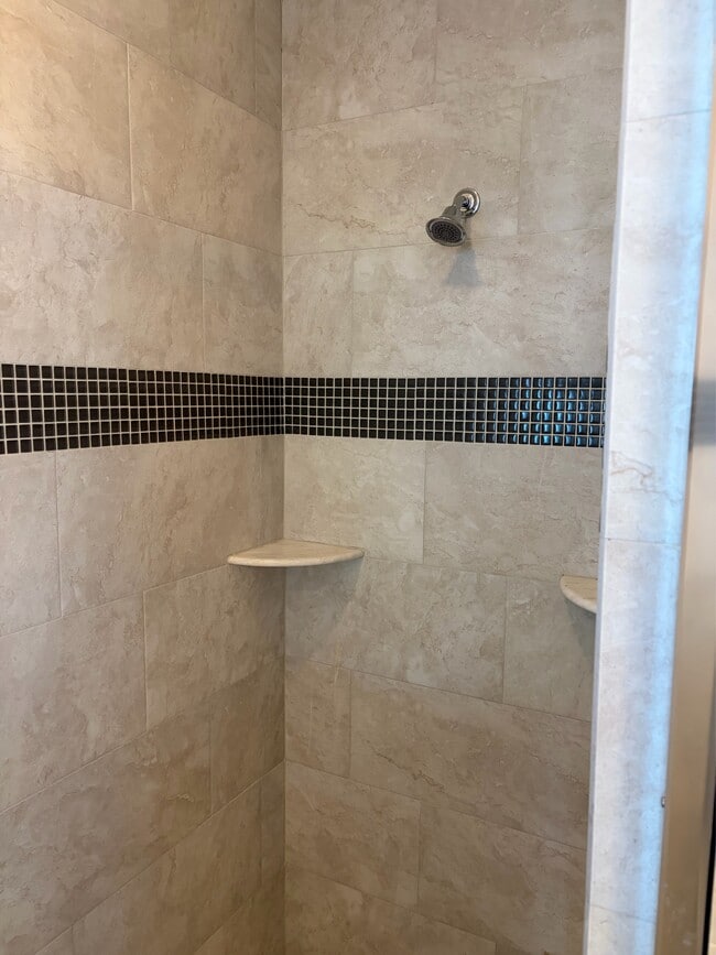 Building Photo - 5081 Bird Nest Trl