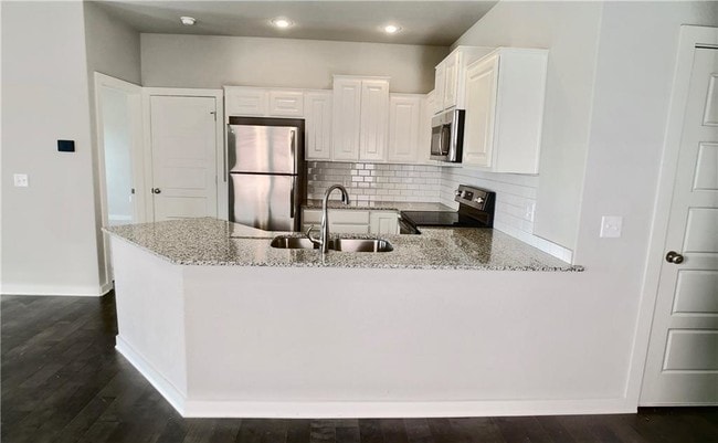 Building Photo - 3881 Albatross Lp