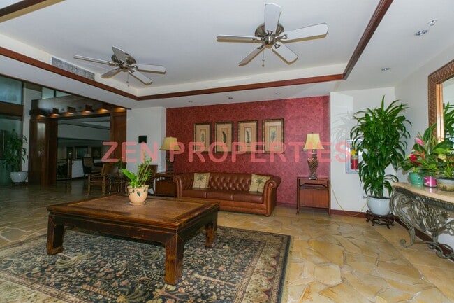 Building Photo - Furnished 2 bdrm / 2 bath unit at The Windsor Waikiki