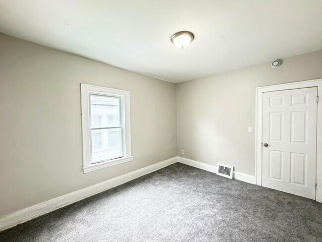 Building Photo - 3454 E 118th St