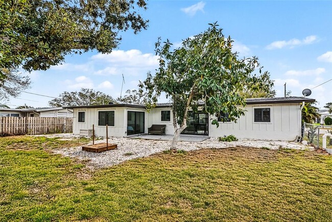 Building Photo - 2239 Worrington St