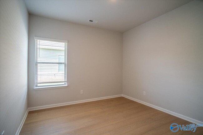 Building Photo - 22845 Dashwood Ln